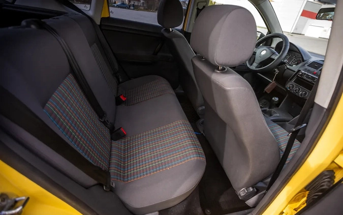 Volkswagen Polo cena 8300 przebieg: 224000, rok produkcji 2007 z Gubin małe 301